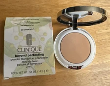 Clinique Beyond Perfecting Powder Foundation + Concealer - 0.5 Breeze (VF-P) NEW