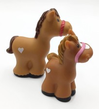 Fisher Price Little People Horse Mom & Baby Colt Tan Heart Stable Barn Farm Set