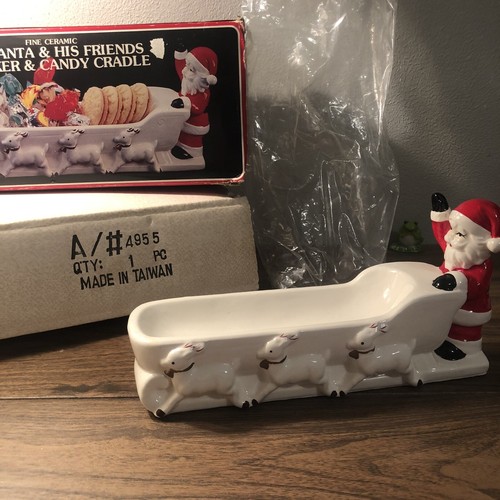 Vintage JSNY Fine Ceramic Santa and friends cracker or Candy cradle #4955 - Picture 2 of 10