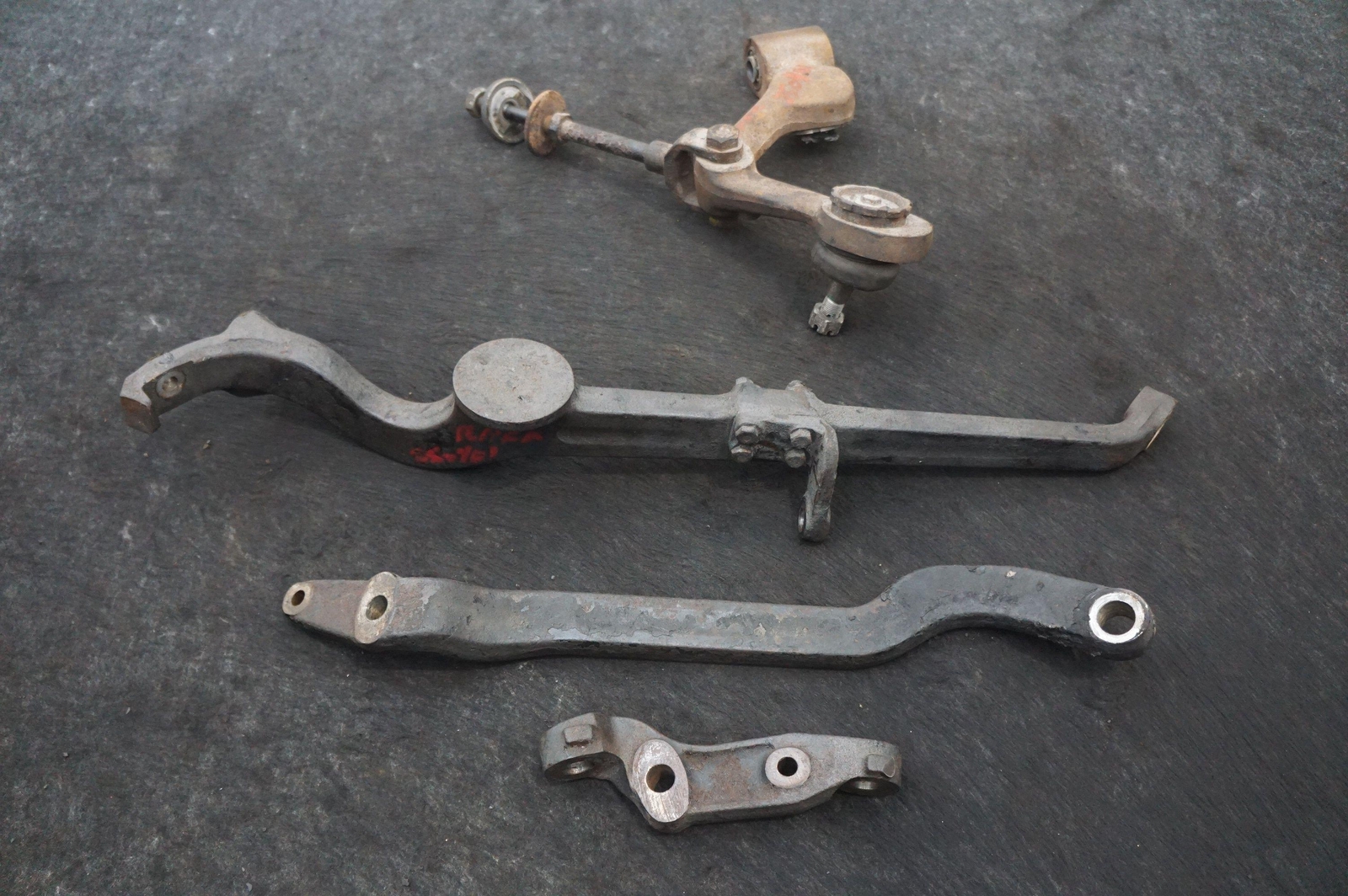 Set 4 Front Right Control Arm OEM UR17380 Rolls Royce Silver Shadow 1973 *Note*