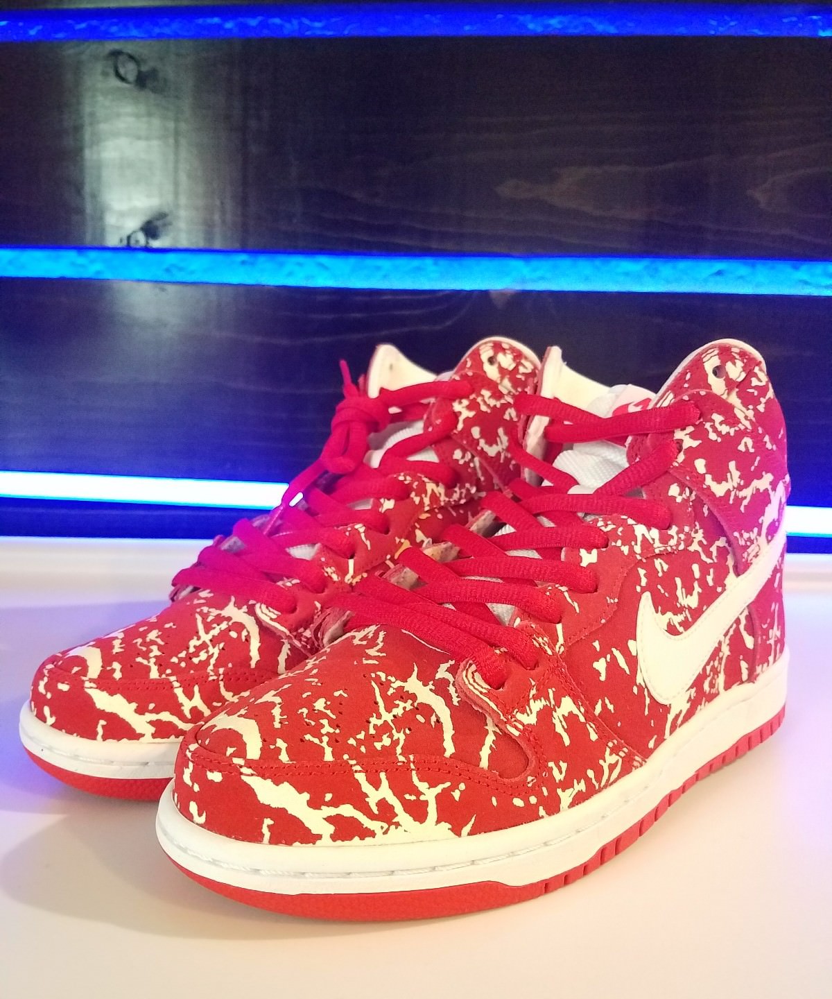 NIKE SB DUNK HIGH PREMIUM RAW MEAT Sz 8 RED/WHITE NIKE SB DUNK HIGH PREMIUM RAW MEAT Sz 8 RED/WHITE