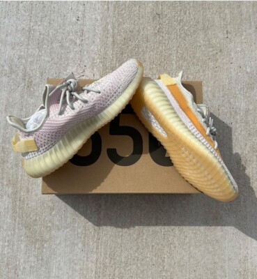 Yeezy 350 v2  Light  deadstock size 10
