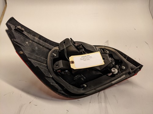 Right rear light white turn indicator