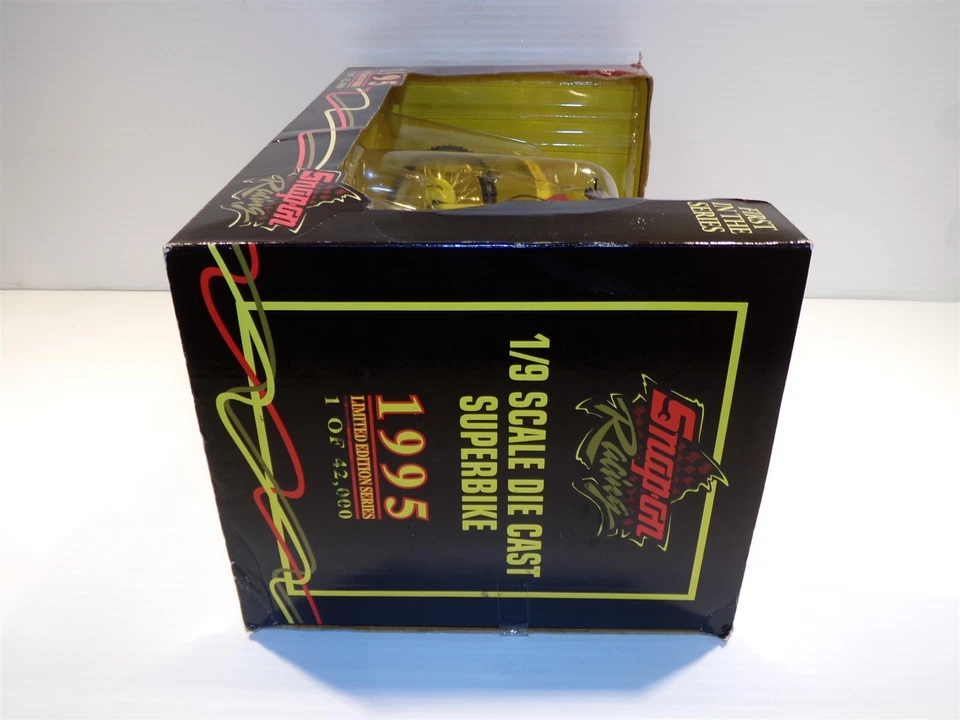 Honda Superbike 1995 Snap On Racing escala 1/9 primera de la serie Foto 4 de 4