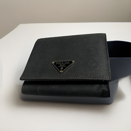 Authentic Prada Logo Tessuto Nylon Leather Tri-Fold Wallet Nero•Black• 1M0170