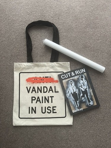 Banksy Cut & Run Glasgow, Tote bag, 2posters, Book, Tenner, Earrings, Newspaper. - Picture 16 of 24