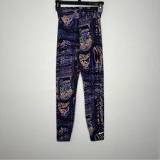 New Nike Black 3D Graphic Tight Fit High Rise Leggings Women's size XS