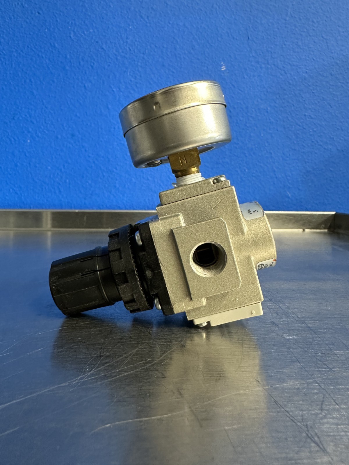 SMC AR20-N02B-Z-X406 Pneumatic Air Regulator with Pressure Gauge 7–60 PSI