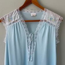 Vintage Val Mode Sleeveless Nightgown Blue with Lace and Eyelet, M