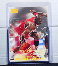 1998-99 SkyBox Michael Jordan Chicago Bulls #23