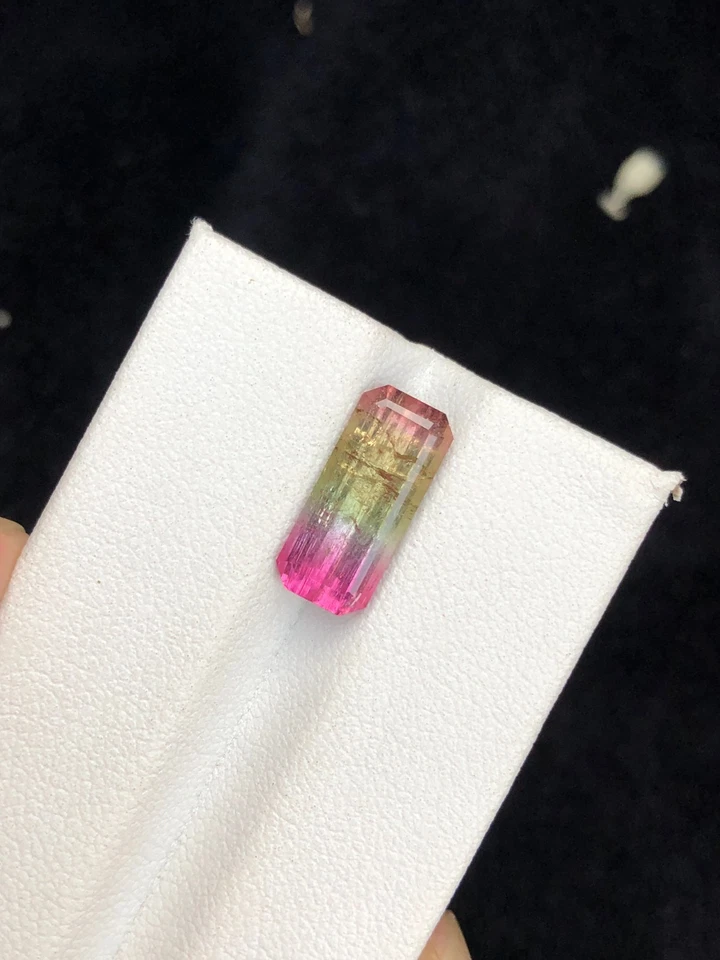 Bi-Color Tourmaline Loose Stone: 3.8 Carat Emerald Cut Gemstone - Image 2 of 4