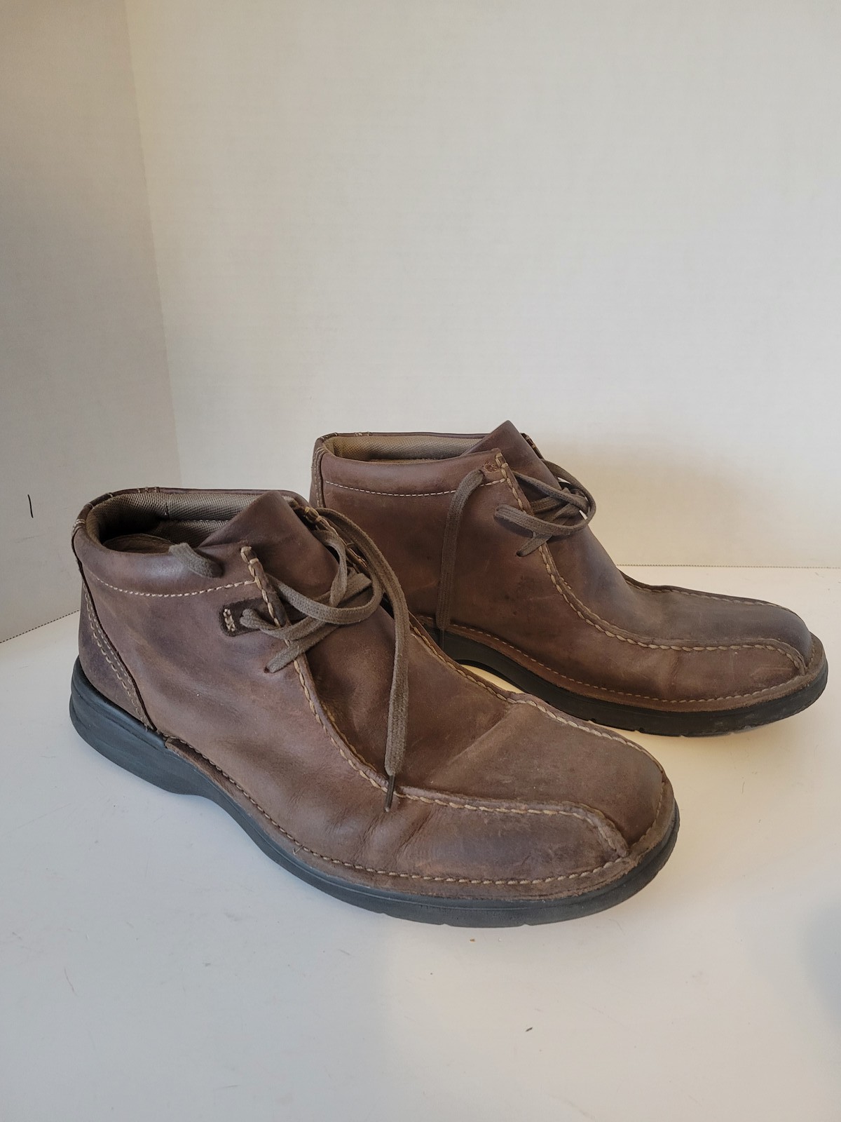 Clarks Men's Brown Leather Lace Up Chukka Boots US 11.5 M Comfort Ankle Shoes