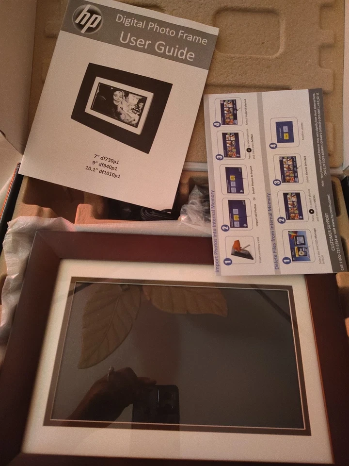 HP  Hewlett-Packard  10.1”  Digital Picture Photo Frame  Holds 1250 Images - Image 2 of 3