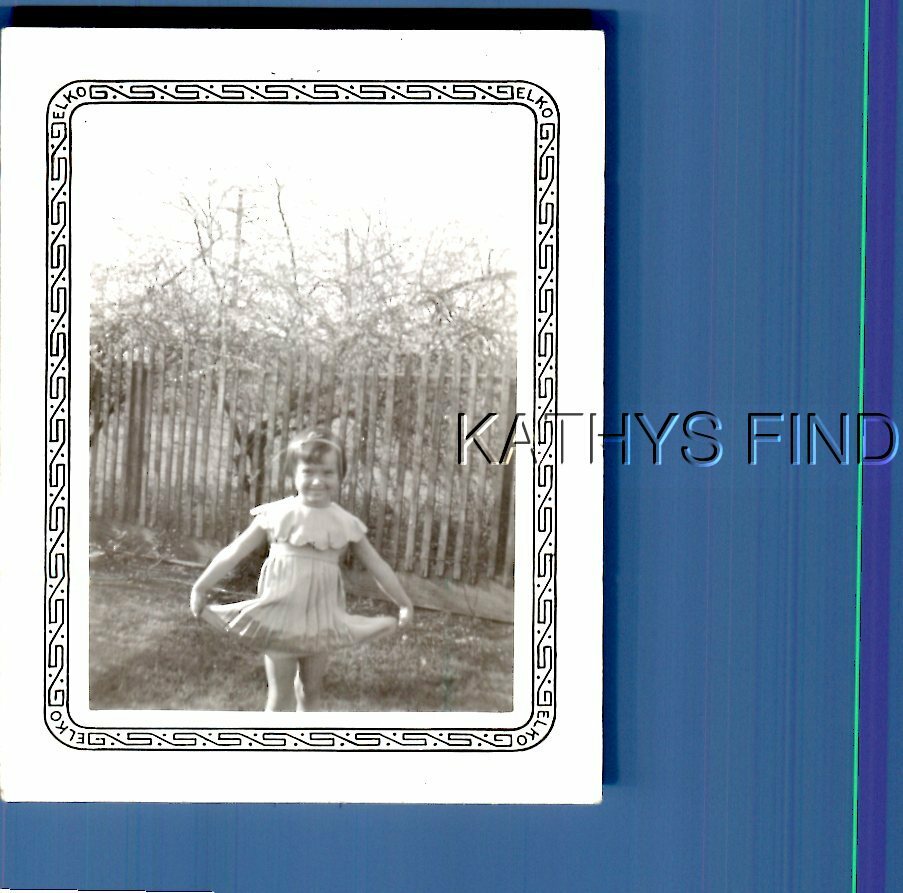FOUND VINTAGE PHOTO G+9046 GIRL IN DRESS IN YARD | eBay