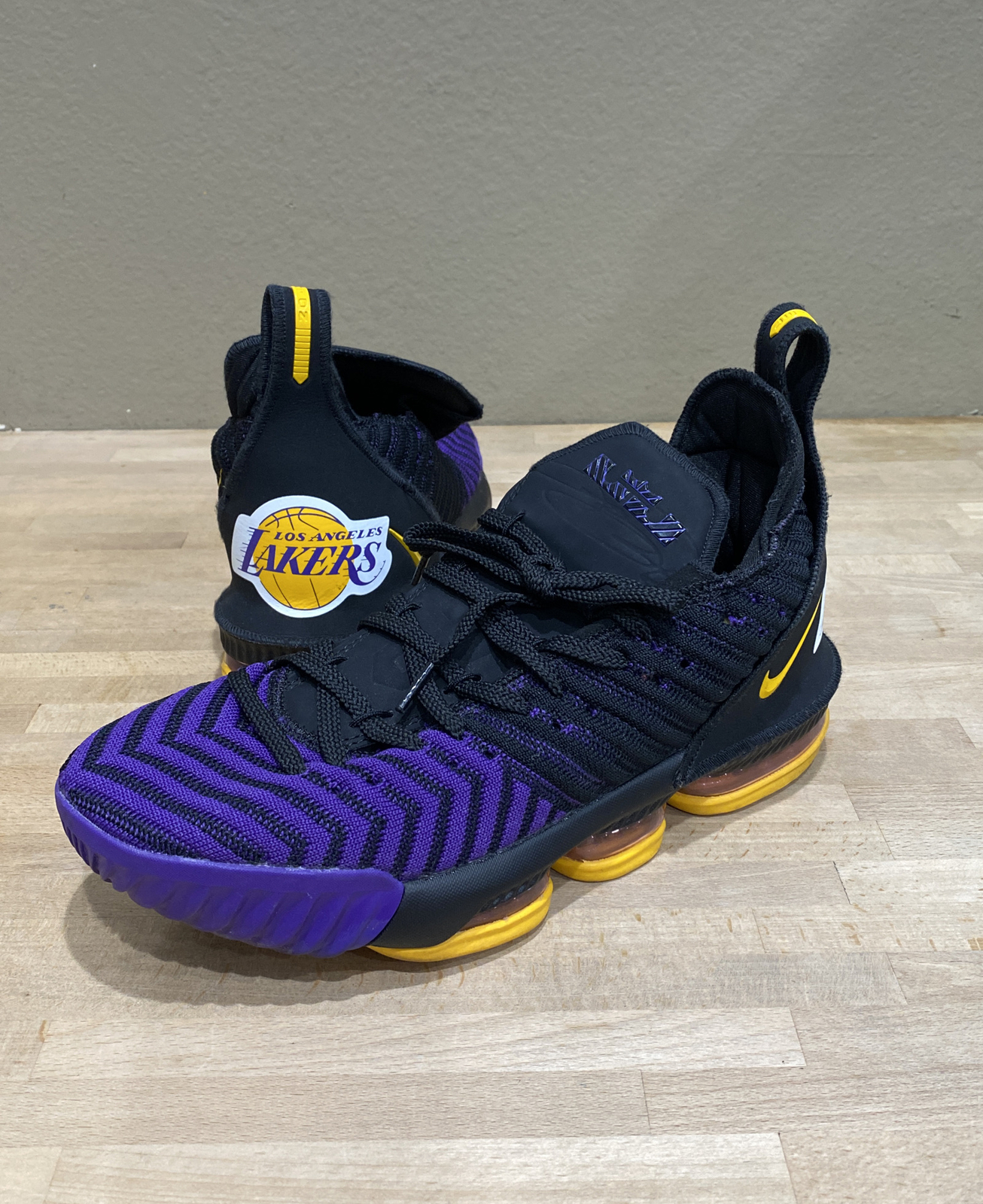 si Humano horno Nike LeBron 16 Lakers ￼A02588-142 Purple Black Yellow Multicolor Men's 9.5  | eBay