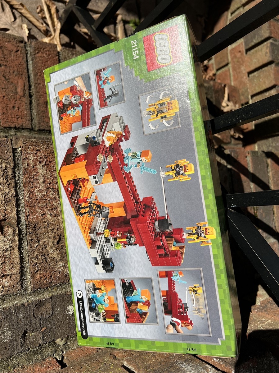 LEGO Minecraft The Blaze Bridge #21154 Building Kit Playset 372 Pc