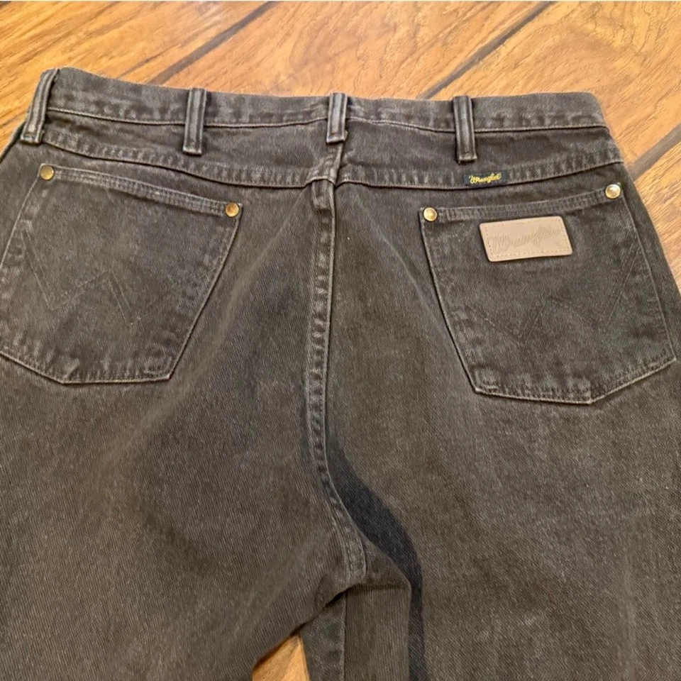 Wrangler Vintage Jeans mens 35x32 brown Cowboy Cut USA made cotton durable work - Image 2 of 4