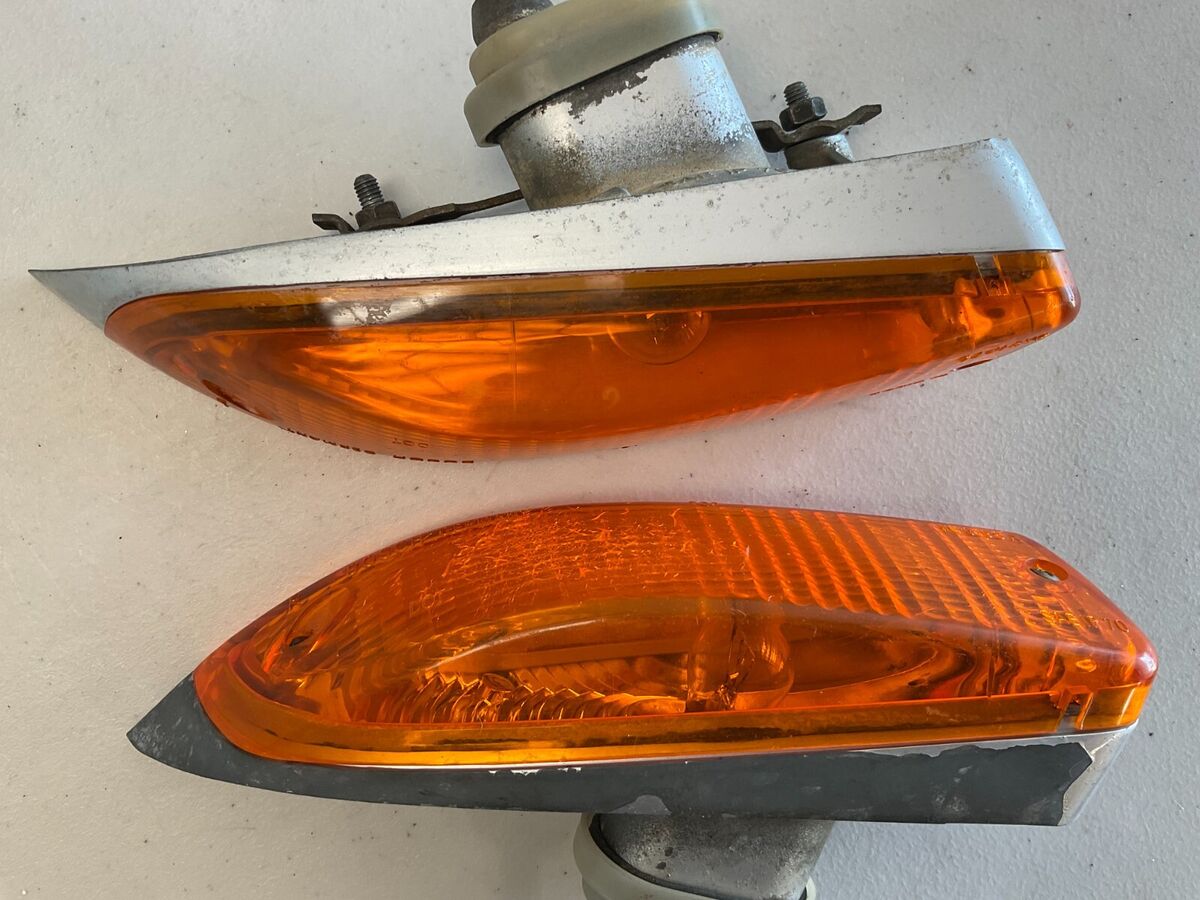 1973 Mercedes W107 Cat Eye Turn Signal Set L&R | eBay 1973 Mercedes W107 Cat Eye Turn Signal Set L&R | eBay