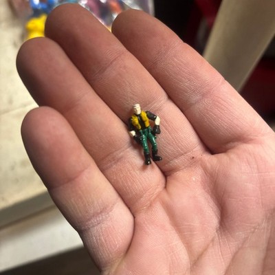 Vintage 1998 Small Soldiers Major Chip Hazard Micro Figure