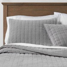 Full/Queen Channel Stitch Velvet Quilt Gray - Threshold: Cotton Backing