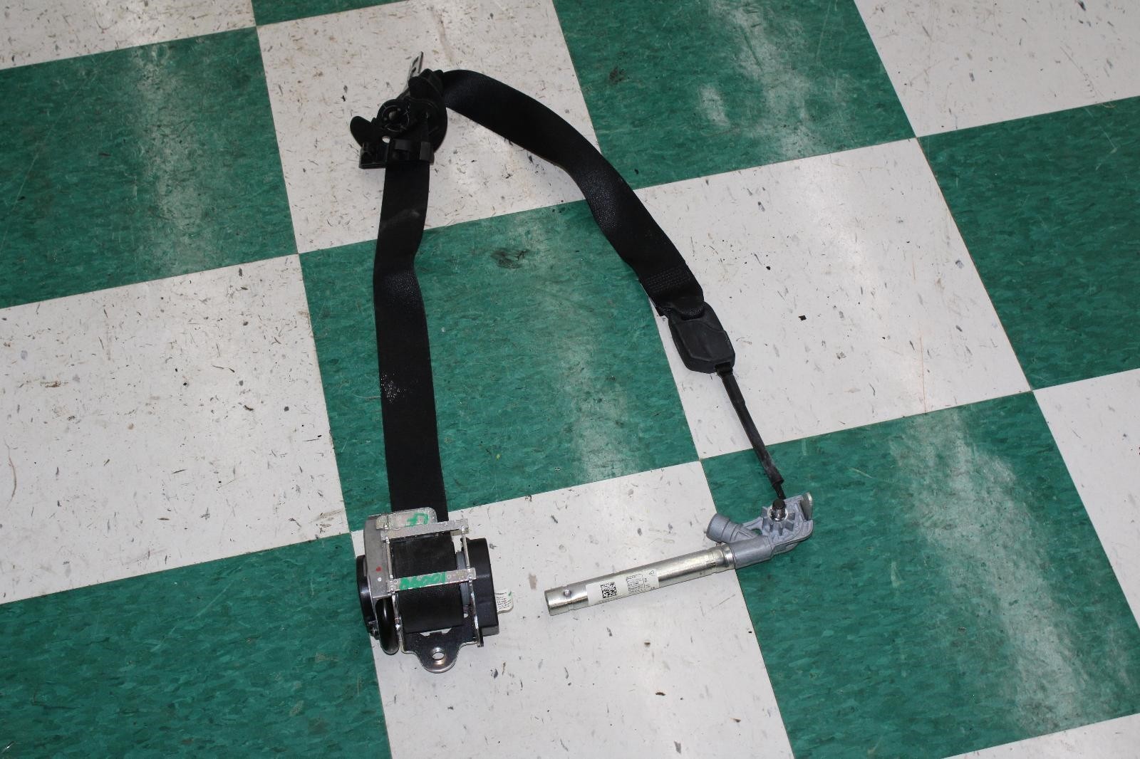 Maserati Ghibli 2014-2019 FRONT+LEFT Seat belt