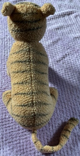 VINTAGE CLASSIC 90’s DISNEY TIGGER LARGE PLUSH STUFFED ANIMAL 15” - Picture 4 of 5