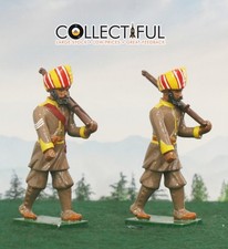 LEAD INDIAN SOLDIERS MARCHING W/ RIFLES X2 - SIKH - BRITAINS SIZE 1189