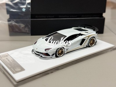 Rotating Wheel 1/64 Lamborghini Aventador S Alloy Car Model White