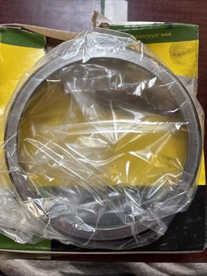 John Deere JD8214 BEARING CUP, open box - NOS OEM JD Part