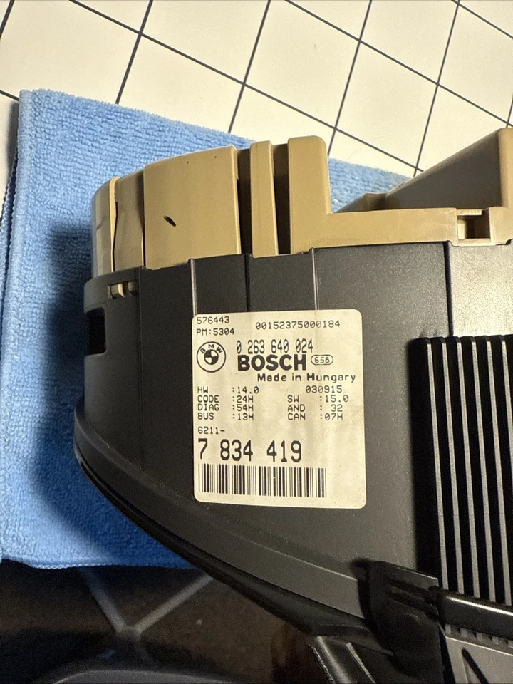 Cuadro de instrumentos velocímetro convertible manual BMW M3 E46 2001-2006 FABRICANTE DE EQUIPOS ORIGINALES Foto 3 de 4