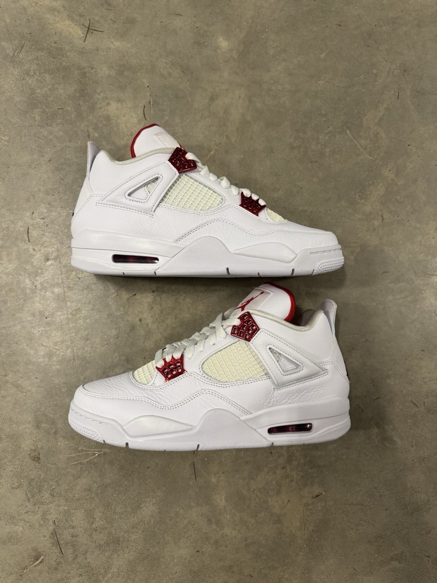 Jordan 4 Retro Red Metallic Size 9 BRAND NEW CT8527-112 Authentic
