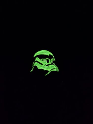 MINI STORM TROOPER STAR WARS PELÍCULA 3D BRILLO SWAT PVC GANCHO GUARDABOSQUES RASTREADOR DE OJOS 1" - Imagen 2 de 4