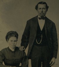 POWER COUPLE IN AFFECTIONATE POSE. TINTYPE.