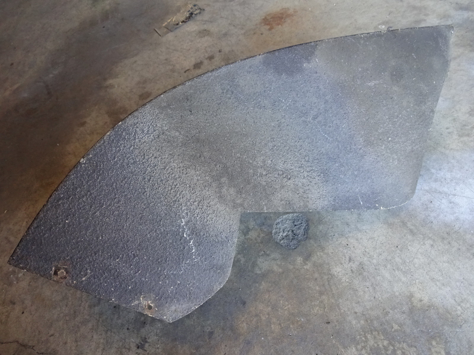 Ferrari Mondial - LH Left Rear Wheelhouse Gravel Guard Liner 61158700