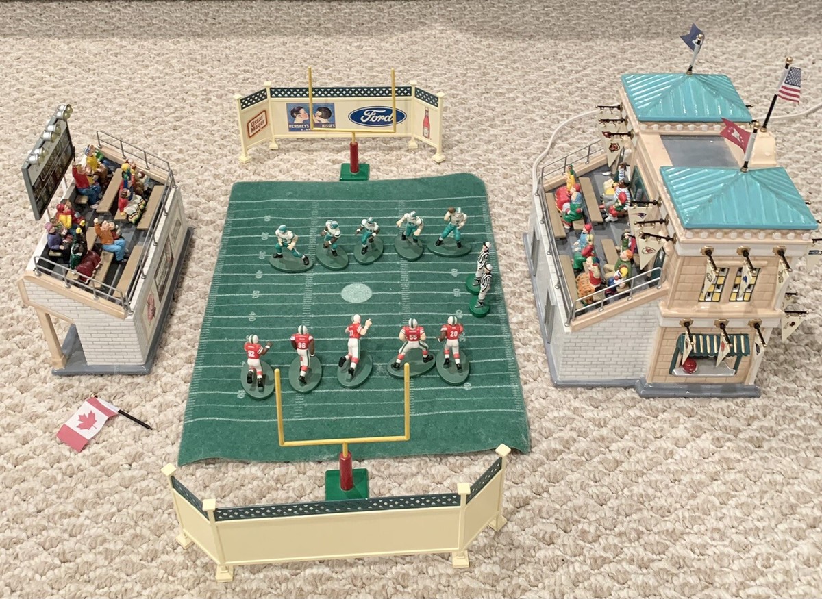 Dept.56 Champsfield Stadium Snow Village 55001 Football W