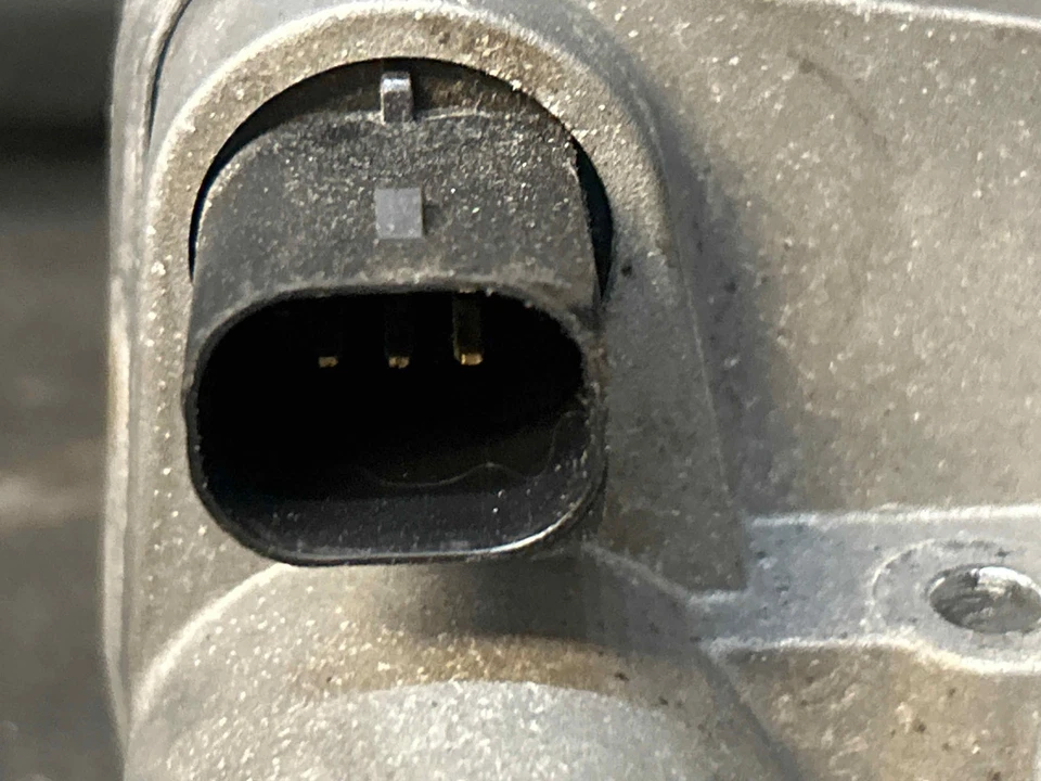 Fits 2006-10 DODGE CHARGER Throttle Body OEM:4861691AA - Image 2 of 4