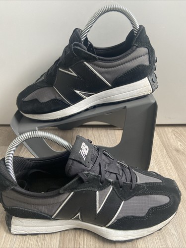 New Balance 327 | Schwarz Grau | UK Größe 4 Junior Version - Guter gebrauchter Zustand