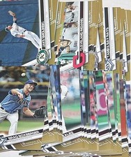 2017 Topps Gold Parallel Singles /2017 - Series 1 & 2  Pick From Drop Menu