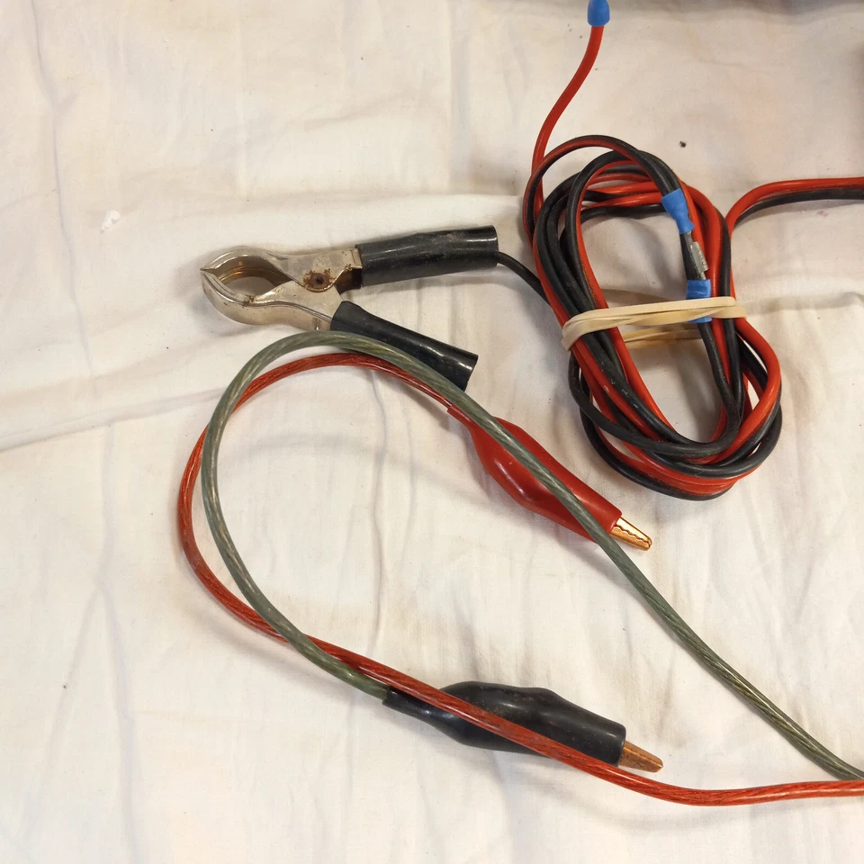 Novak IONIC DC Dual Mode Ni-Cd & Ni-MH Battery Charger Vintage 4476 Parts As Is - Image 3 of 4