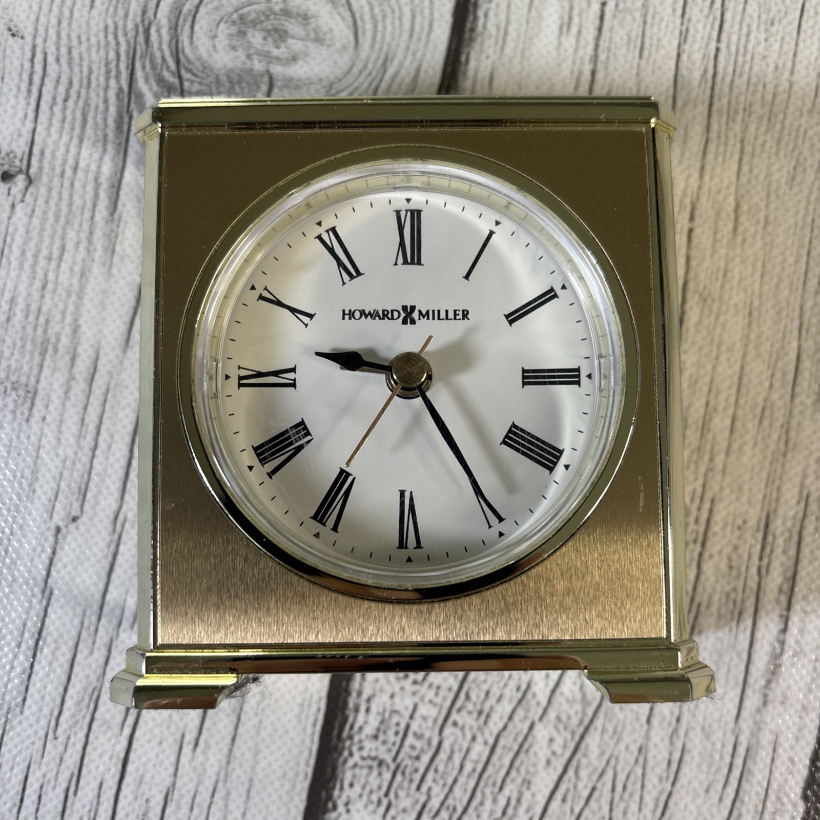 Vintage Howard Miller Camden Model 645-164 Alarm Desk Clock Battery Operation.