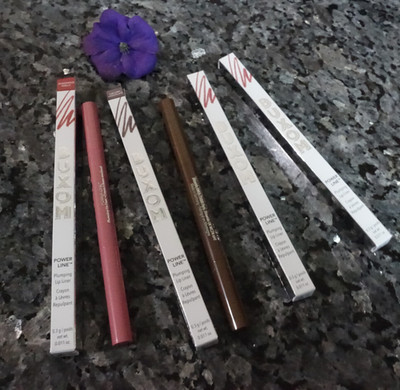 Buxom power line plumping lip liner new in box full size select your shade