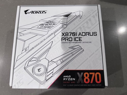 Uszkodzony Gigabyte X870I AORUS PRO ICE Socket AM5 mini ITX Płyta główna Biała - Zdjęcie 4 z 5