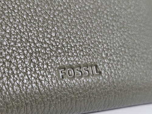 FOSSIL Logan Leather Small RFID Bifold Wallet NEW Small 4 Inch ID Money Holder - Picture 3 of 8