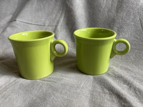 Fiestaware Bright Green Lemongrass Mugs - Lot of 2 - O-Ring Handle - Coffee Tea - Picture 2 of 7