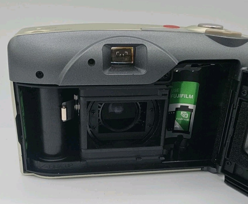 FujiFilm Zoom Date 60 Point & Shoot 35mm Film Camera w/Zoom Lens
