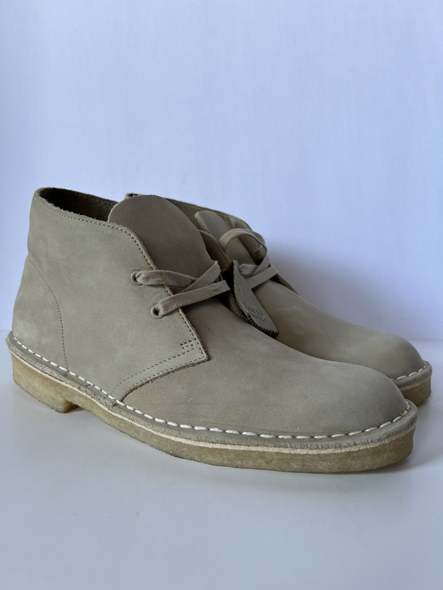 Clarks Originals Desert Chukka Boots Men display picture 2
