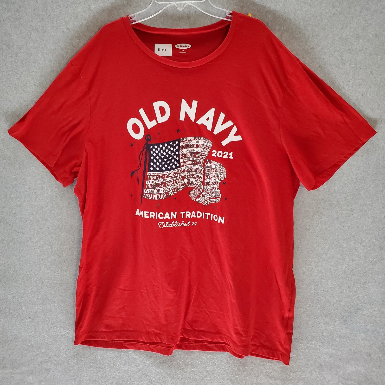 Old Navy Men TShirt 2XL Red American Flag Tradition 2021 Logo Graphic