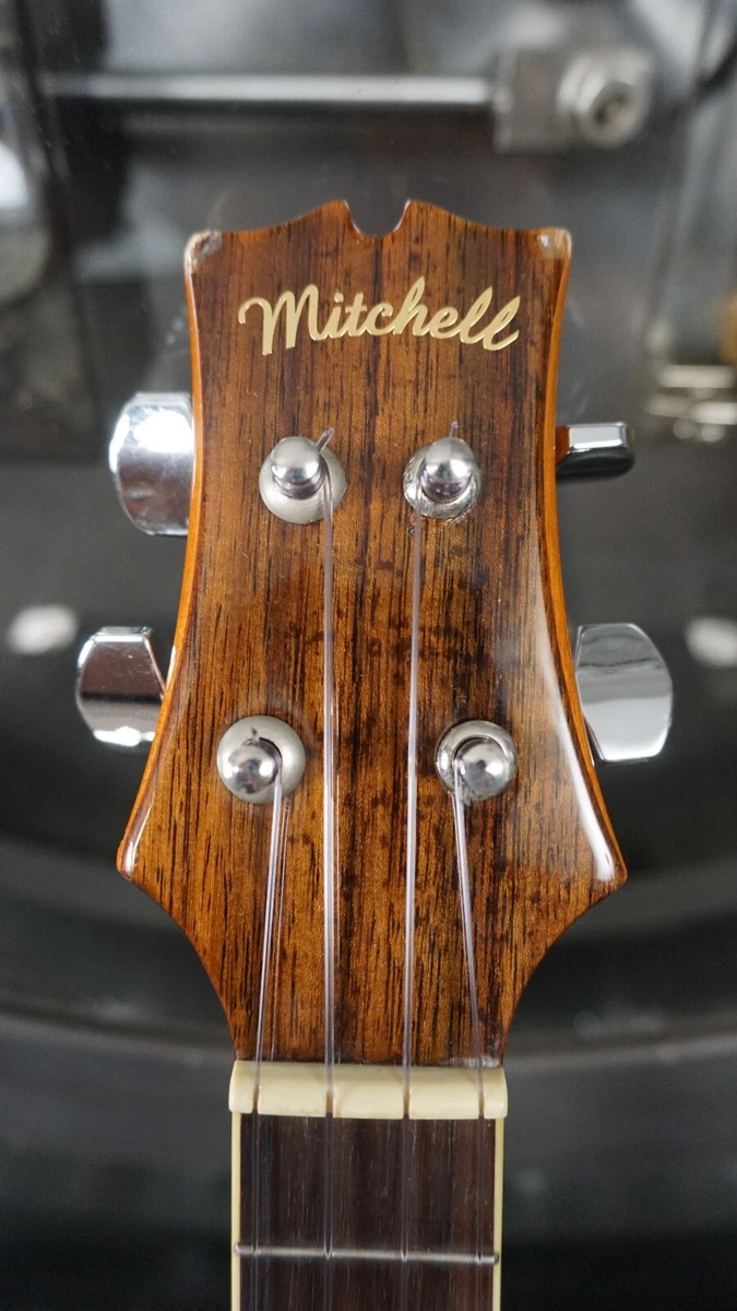 Mitchell 2024 ukulele mu70