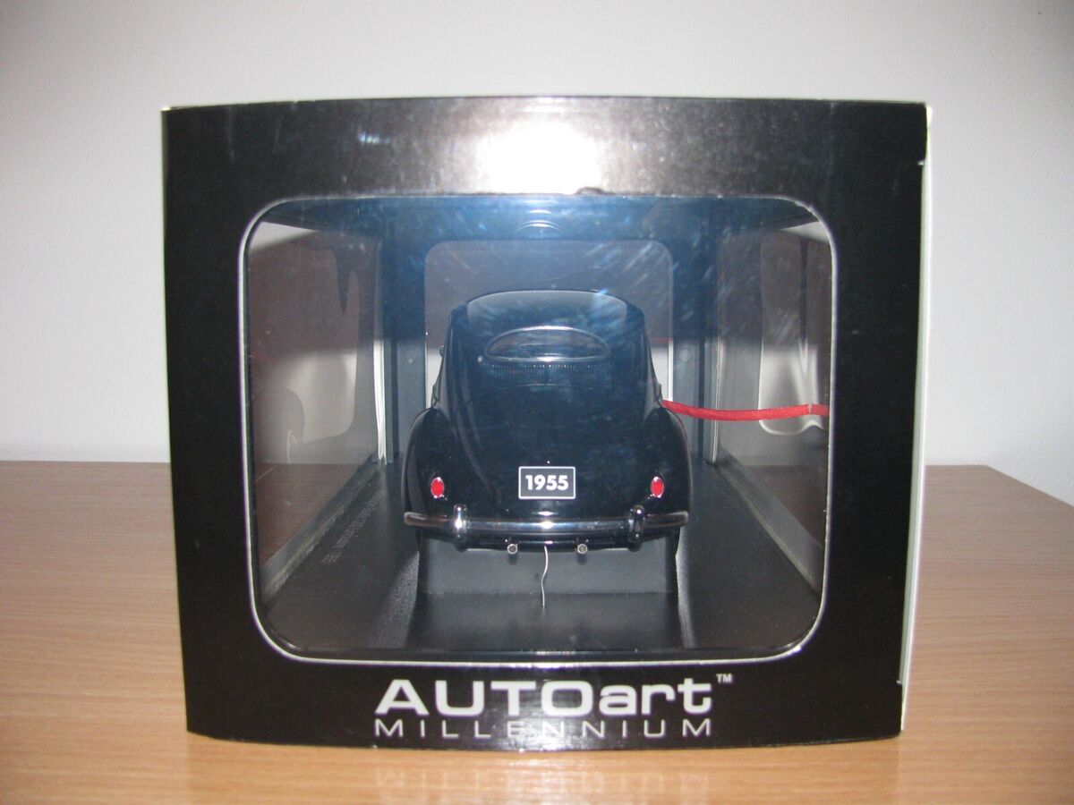 1:18 Autoart VOLKSWAGEN BEETLE 1200 LIMOUSINE (1955) Rare 1:18 Autoart VOLKSWAGEN BEETLE 1200 LIMOUSINE (1955) Rare
