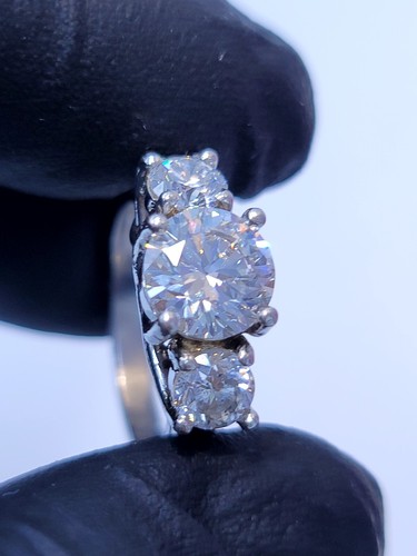 platinum moissanite diamond ring - Picture 20 of 23